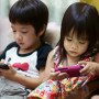 japan-kids-children-smartphone