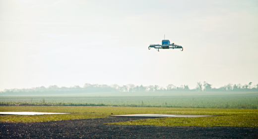 Amazon completa su primera entrega con drone